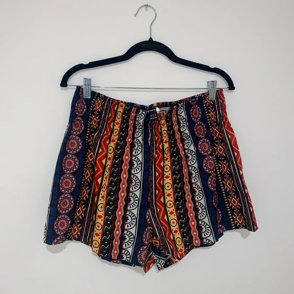 SHEIN multi print shorts - Picture 2 of 10